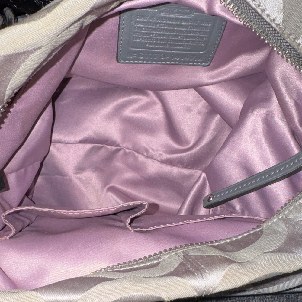 Coach Silver Gray Signature Chain-Trim Shoulder Bag - Picture 6 of 8